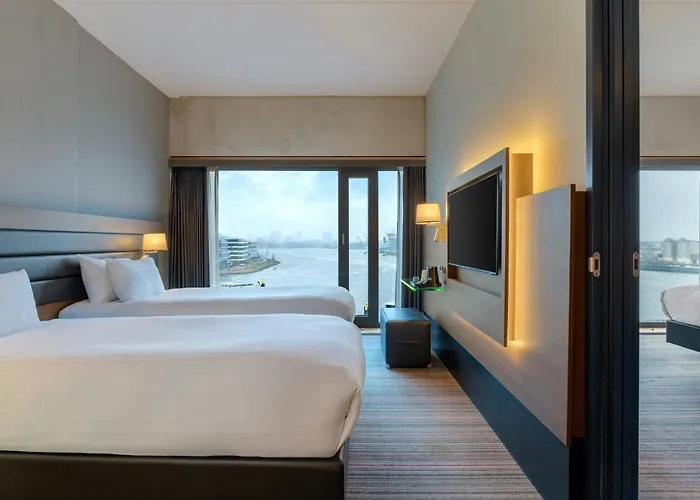 Moxy Amsterdam Houthavens